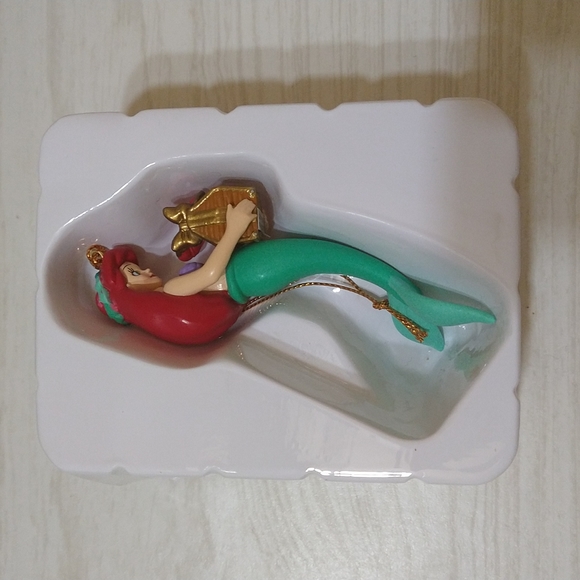 Vintage The Little Mermaid ARIEL Disney Collectable Christmas Ornament - Groiler - Picture 4 of 4